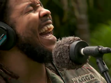 世界中のストリートミュージシャンが「Redemption Song／Bob Marley（ボブ・マーリー）」を歌い継ぐ